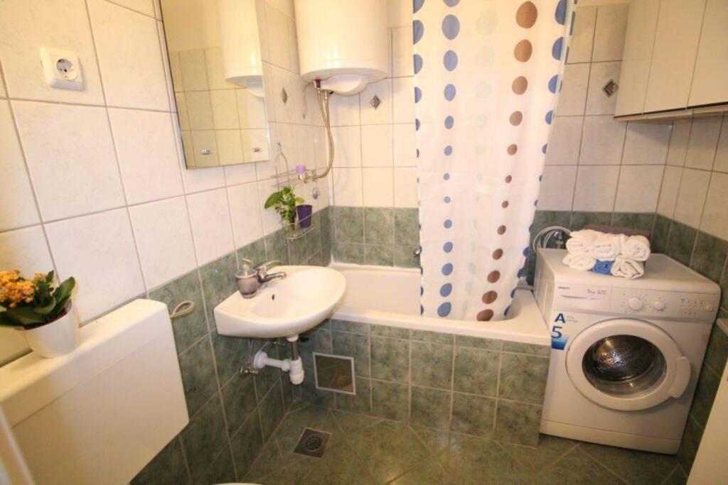 ספליט Old City/Beach 13 Minutes Away, Parking, For 4 מראה חיצוני תמונה